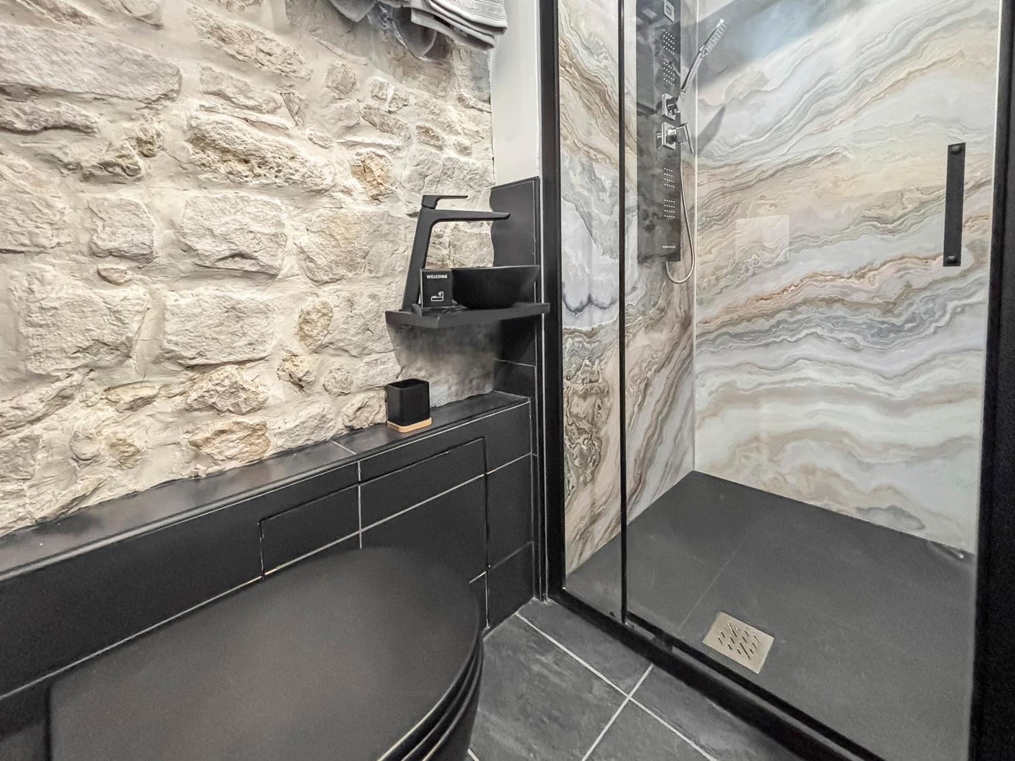 Appartement Moderne A 5 Min A Pied Du Chateau